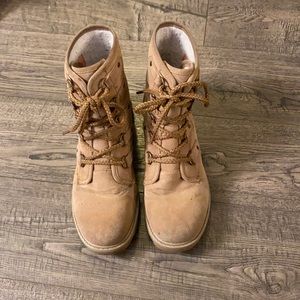 Roxy boots